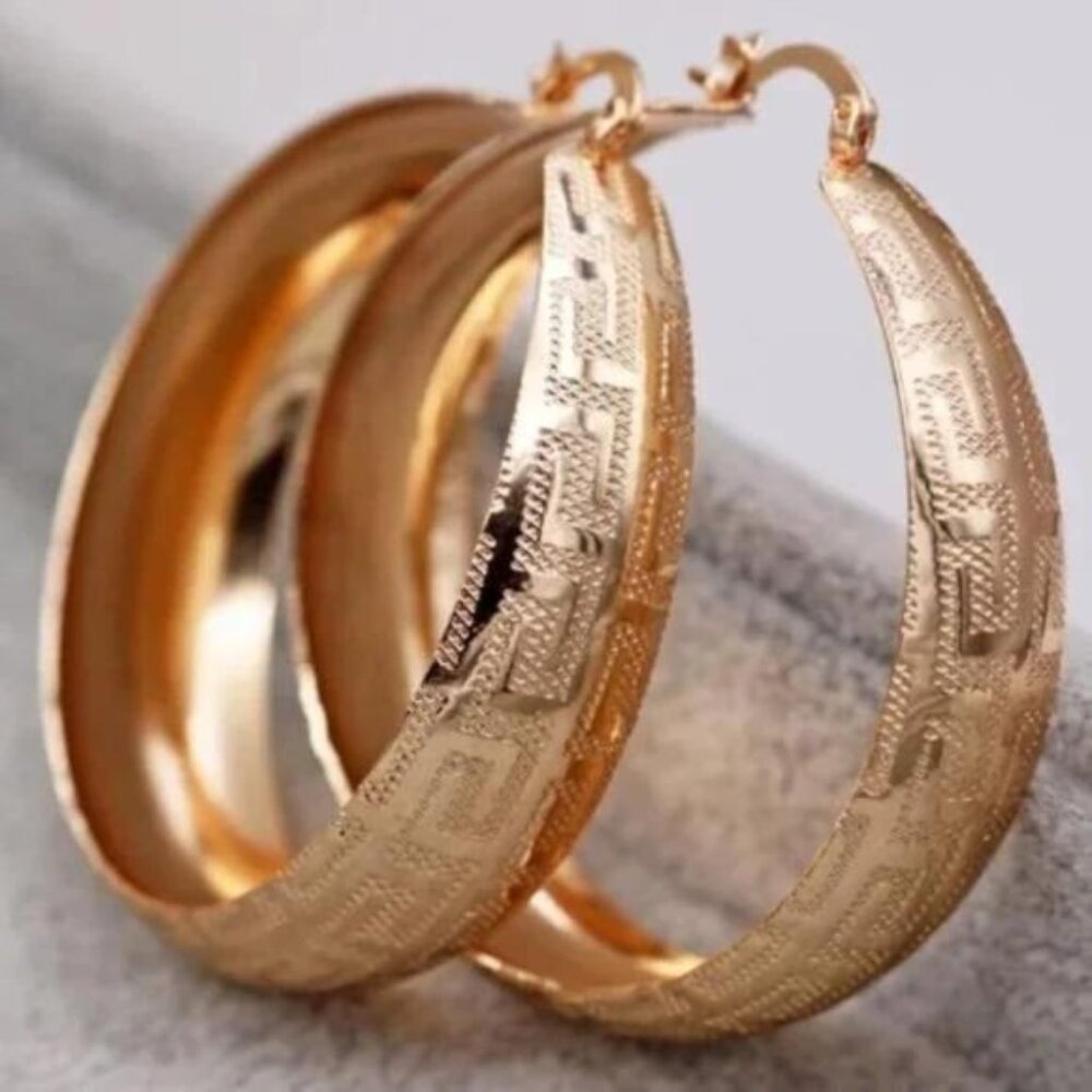 NEW LUXURY 18K GOLD HOOP EARRINGS, WONDERFUL EARRINGS, WOW EARRINGS. - Picture 5 of 7
